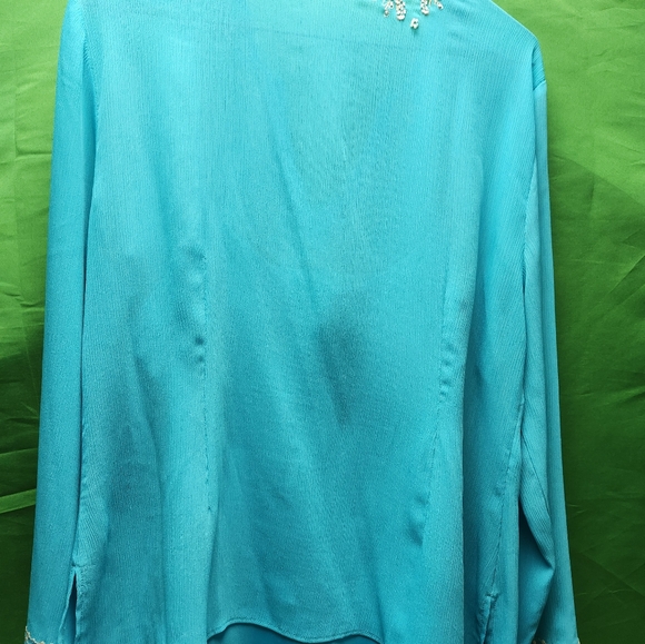 Peter Nygard top ,size 12 blue green color - Picture 3 of 4